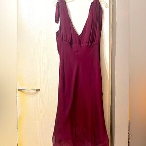 Sleek and luxurious….the perfectly classy yet sexy BCBG MaxAzria dress, size 12